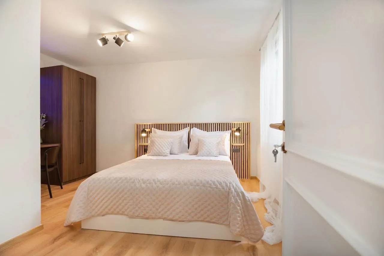 Villa Urbi Et Orbi 2 Split Apartamento